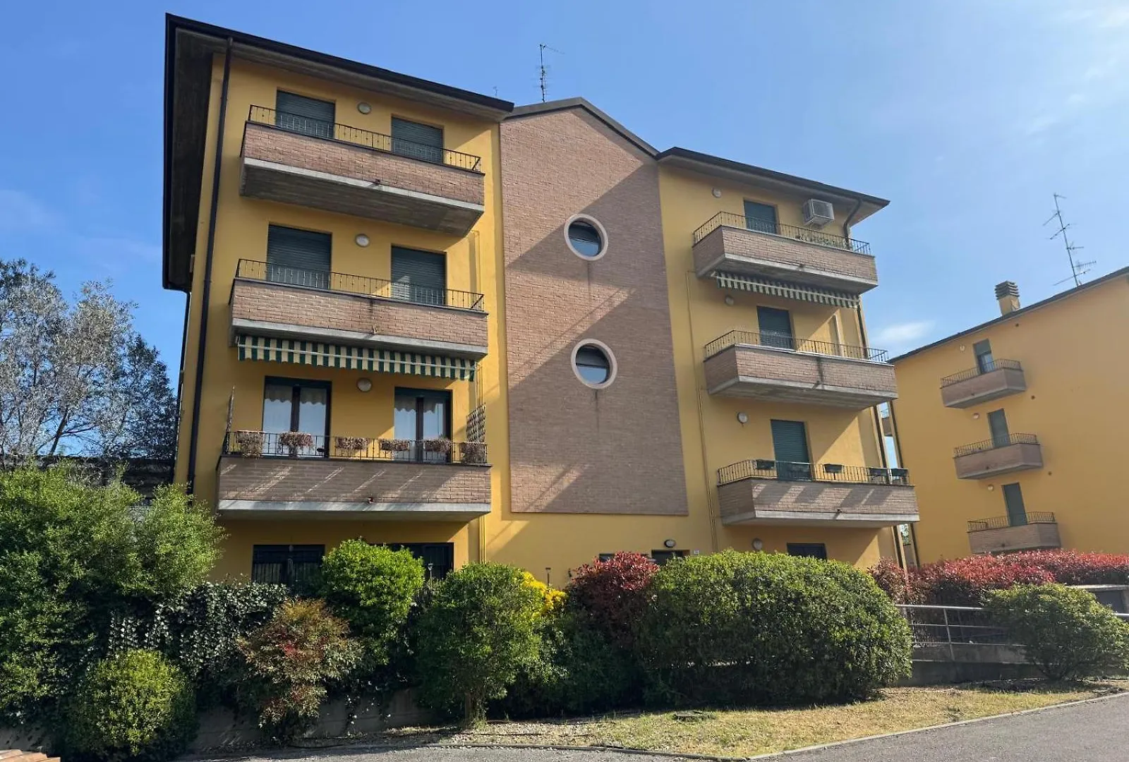 Reggio Emilia Apartments - Giardino - Uno Italien
